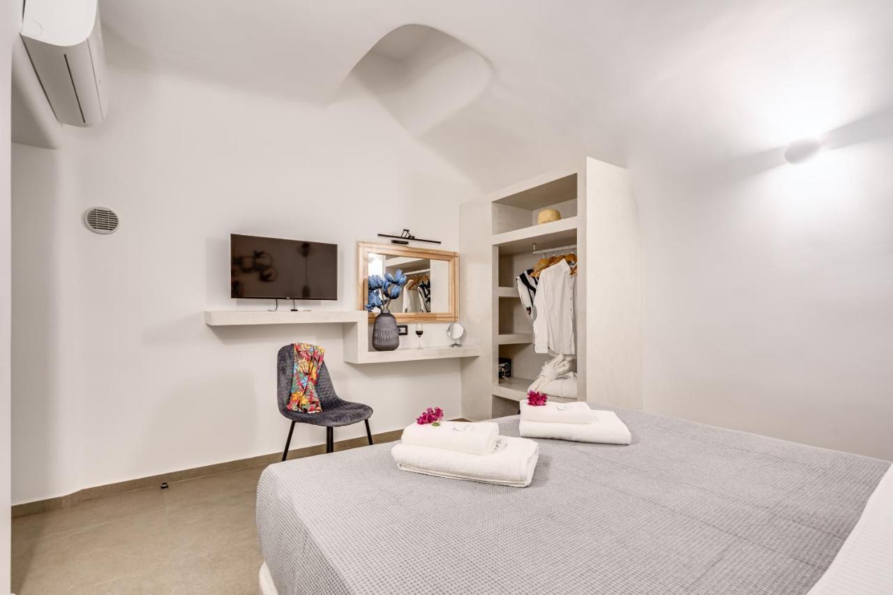 Tiara Suites Santorini Fira (Santorini) Exterior foto