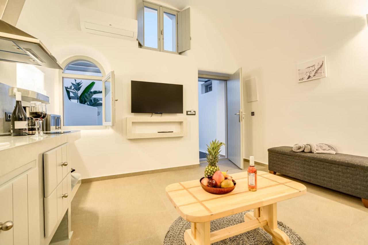 Tiara Suites Santorini Fira (Santorini) Exterior foto
